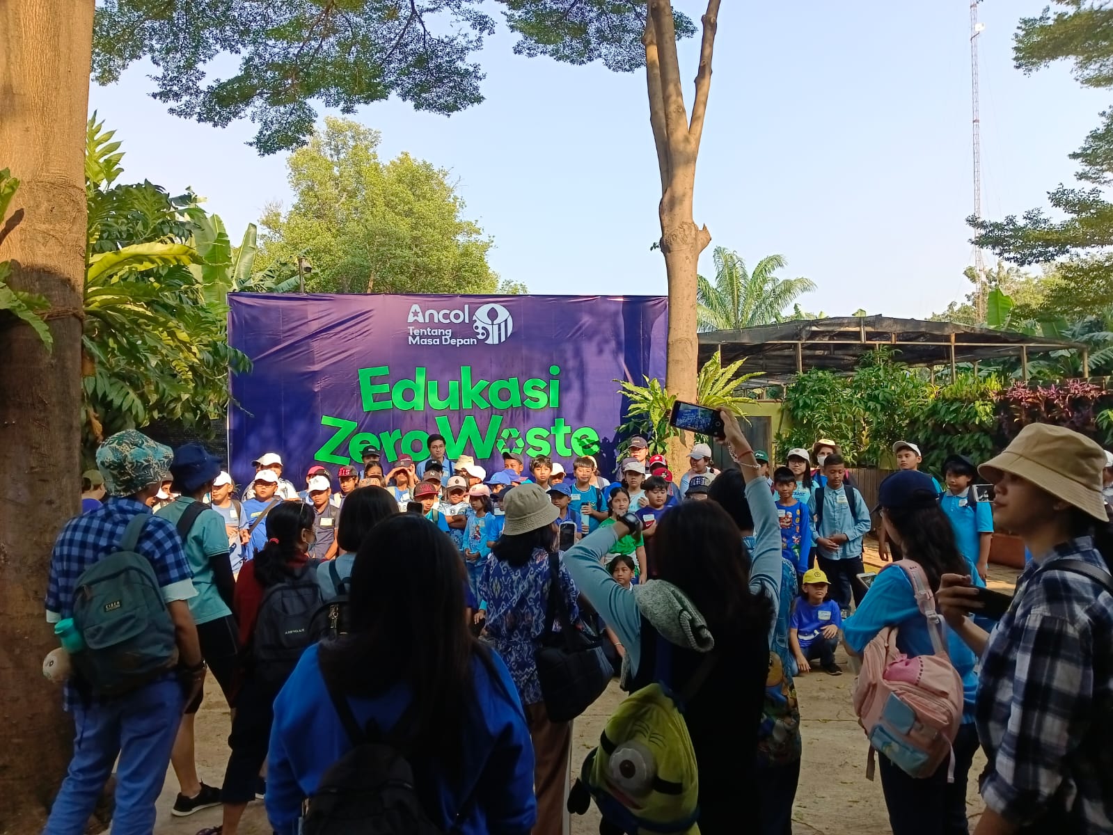 Kegiatan Gerakan Cinta Bumi - Aksi Peduli Lingkungan